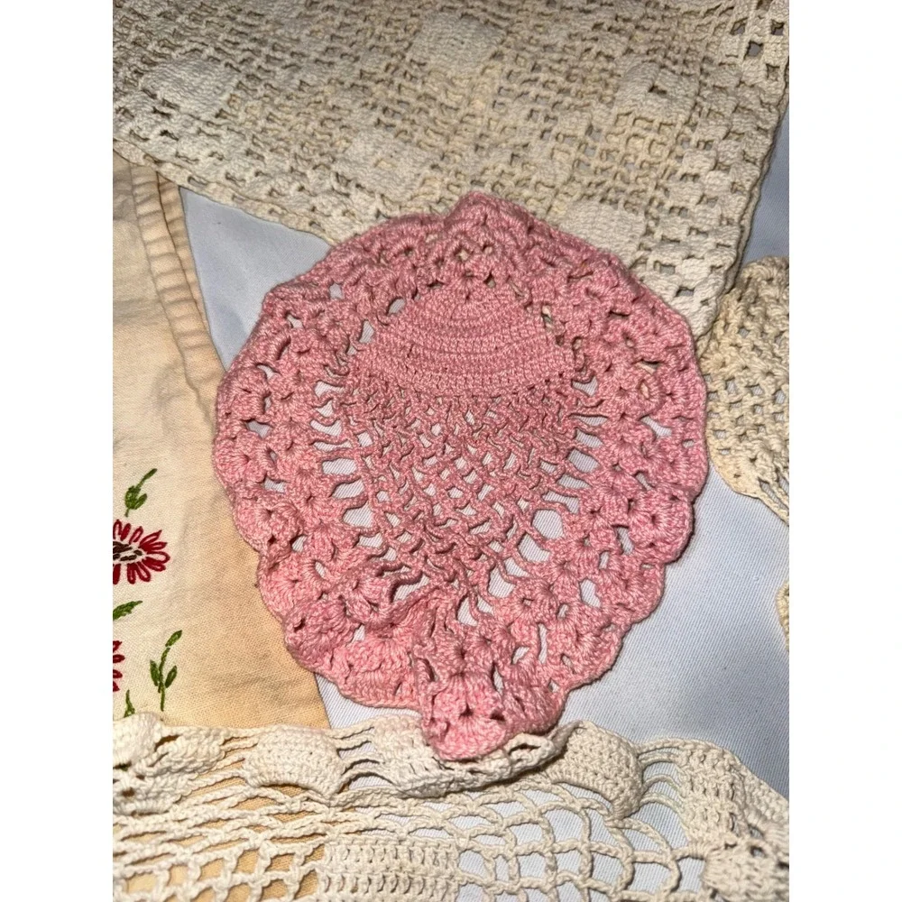 Vintage Crochet Doilies & Embroidered Puppy Linen Lot Shabby Chic Crafting 8pc
